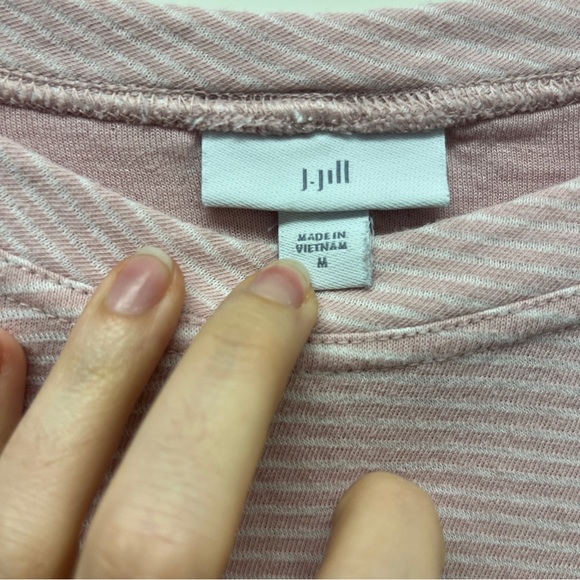 White and pink stripe top - Picture 2 of 2